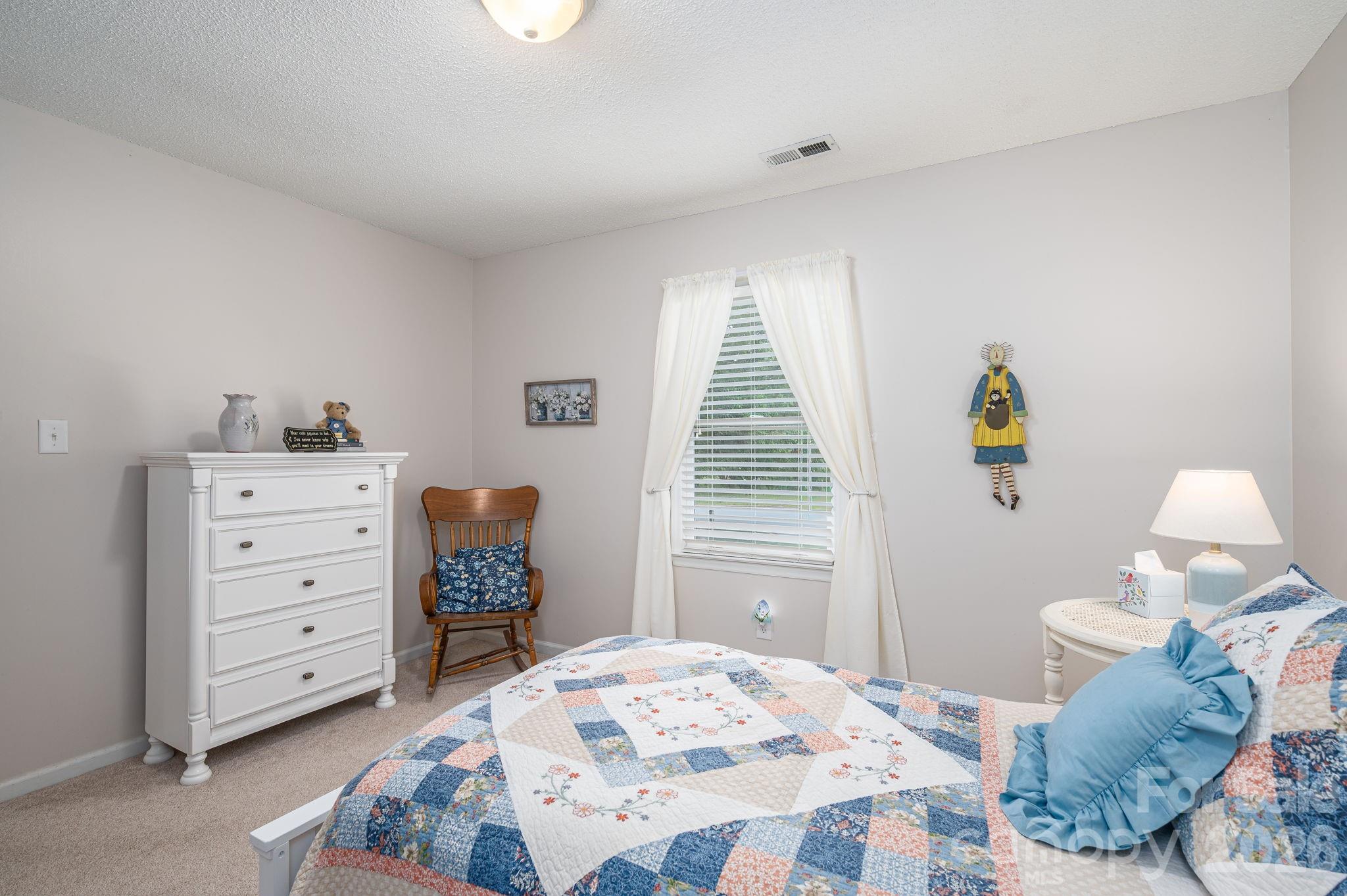 1657 Stallion Way — Gastonia