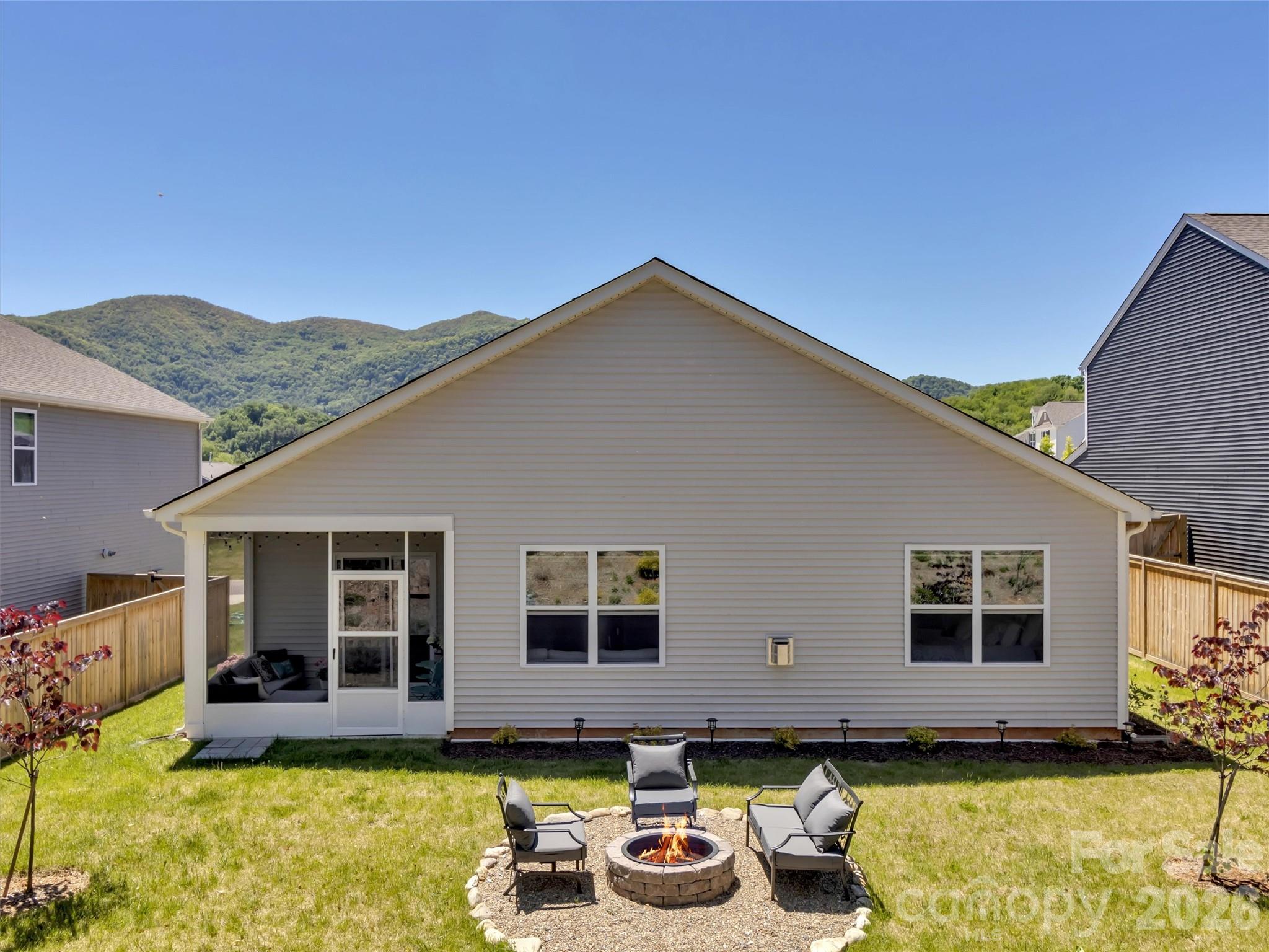 199 Farmwood Trail — Waynesville