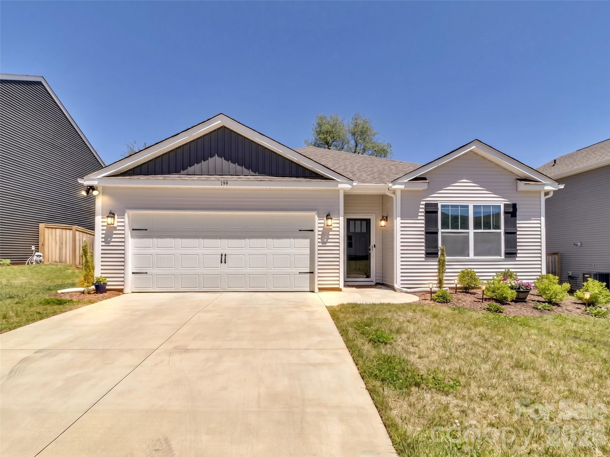 199 Farmwood Trail — Waynesville