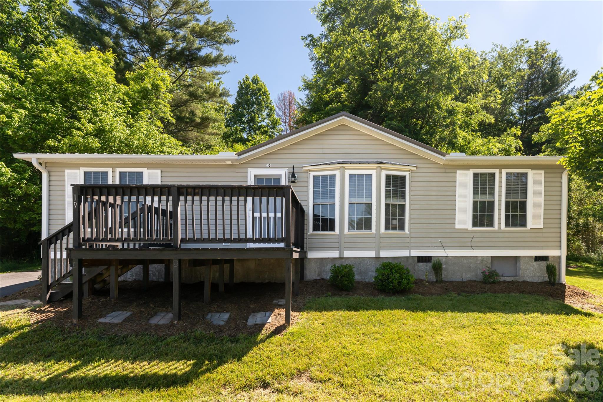 19 Sycamore Street — Asheville