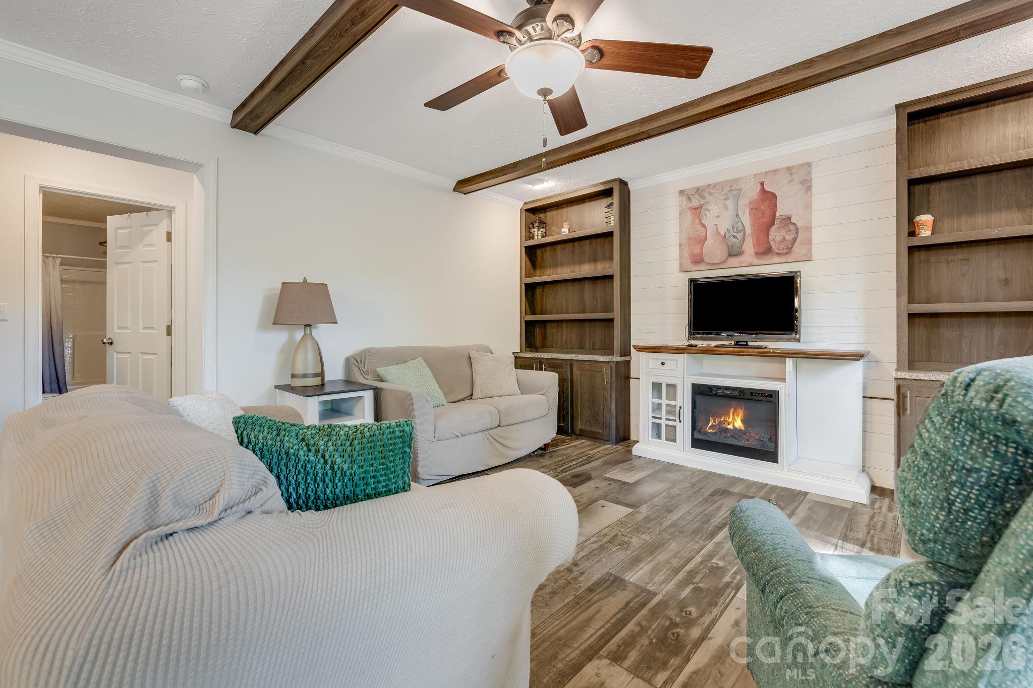 118 Bartram Way — Black Mountain