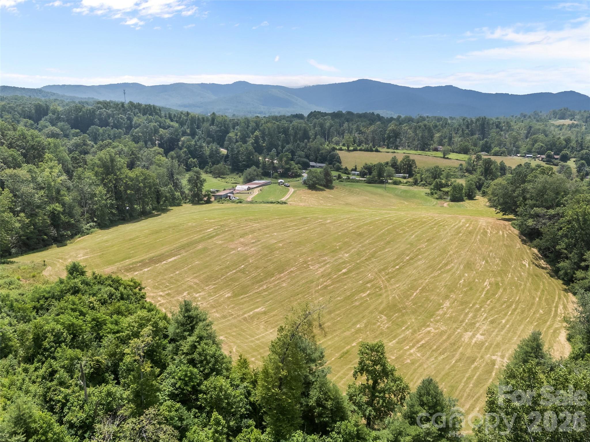 1305 Halltown Road — Spruce Pine