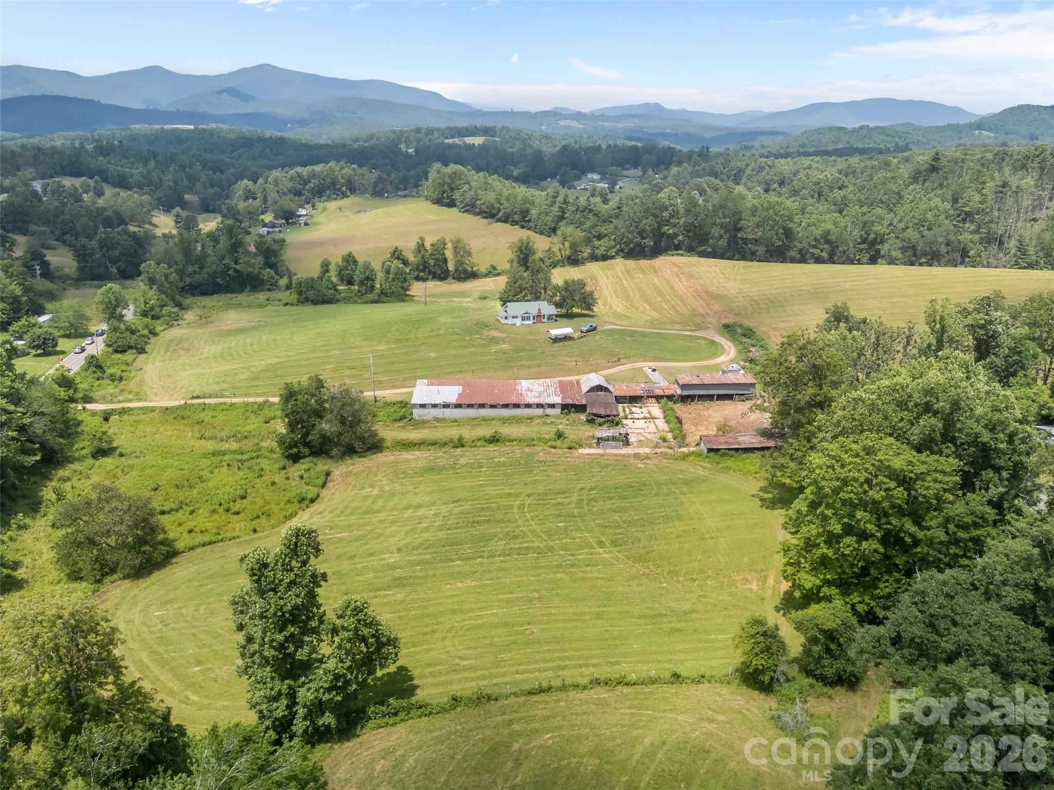 1305 Halltown Road — Spruce Pine