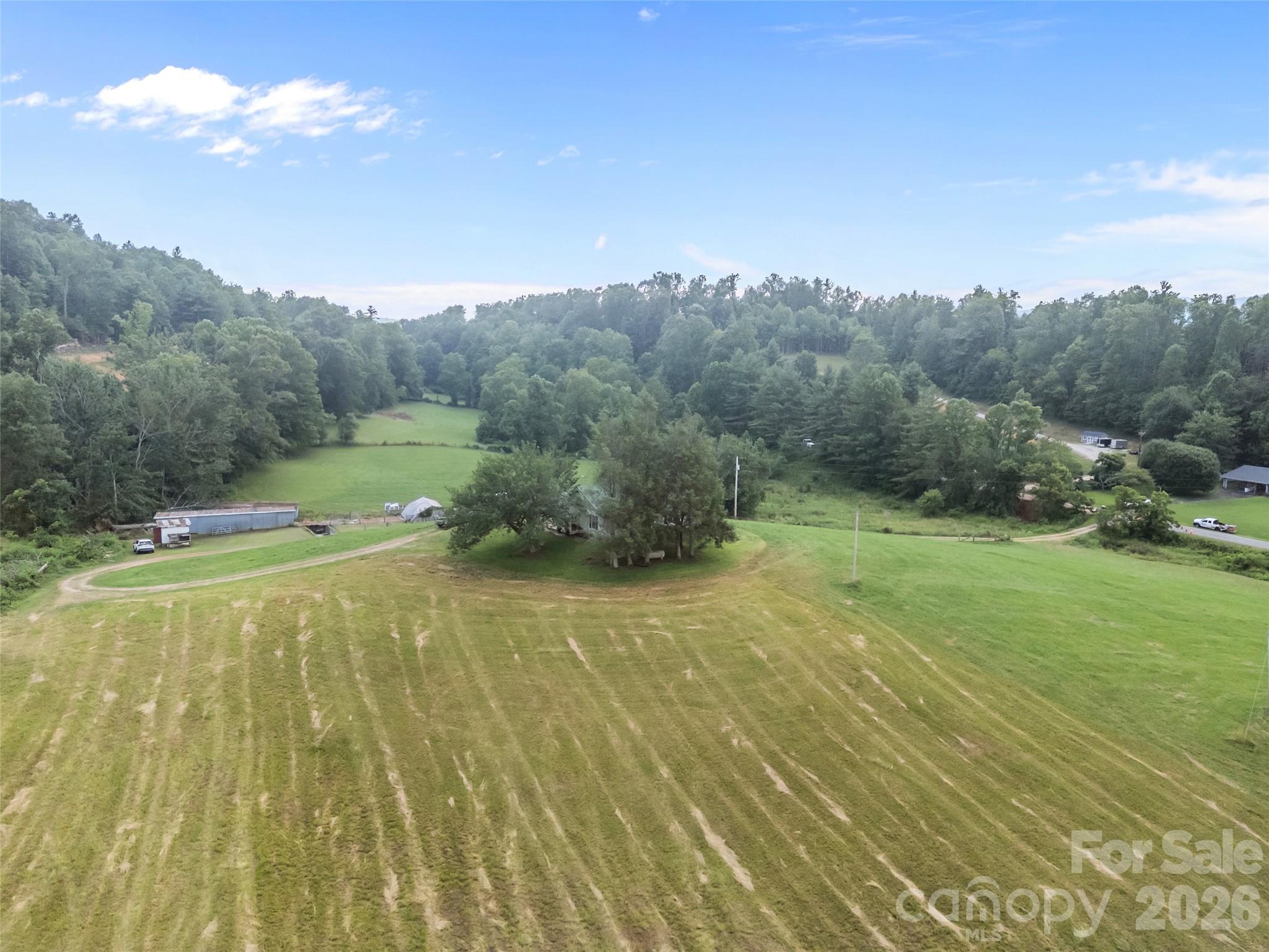 1305 Halltown Road — Spruce Pine