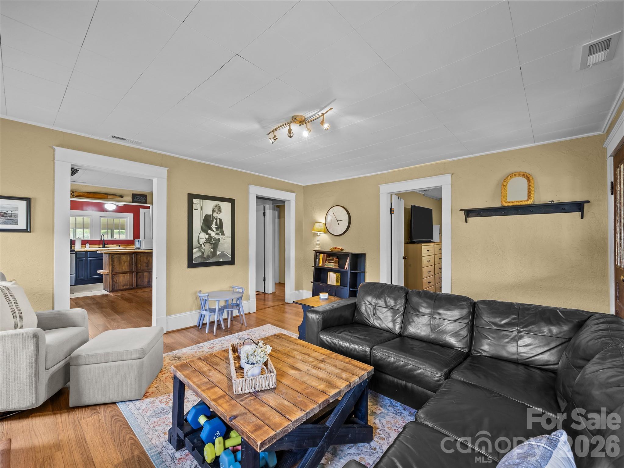 1305 Halltown Road — Spruce Pine