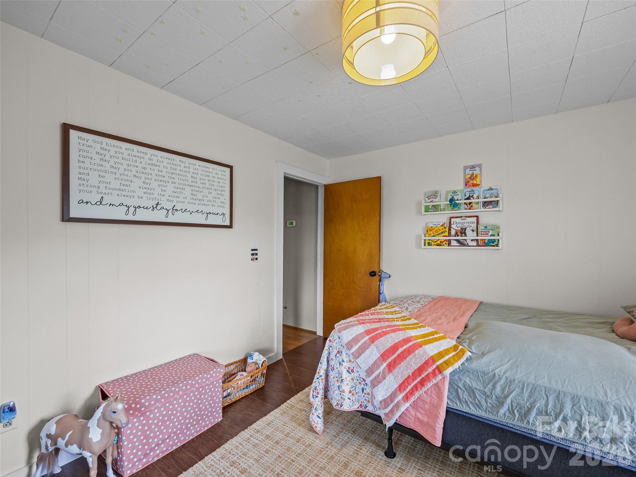 1305 Halltown Road — Spruce Pine
