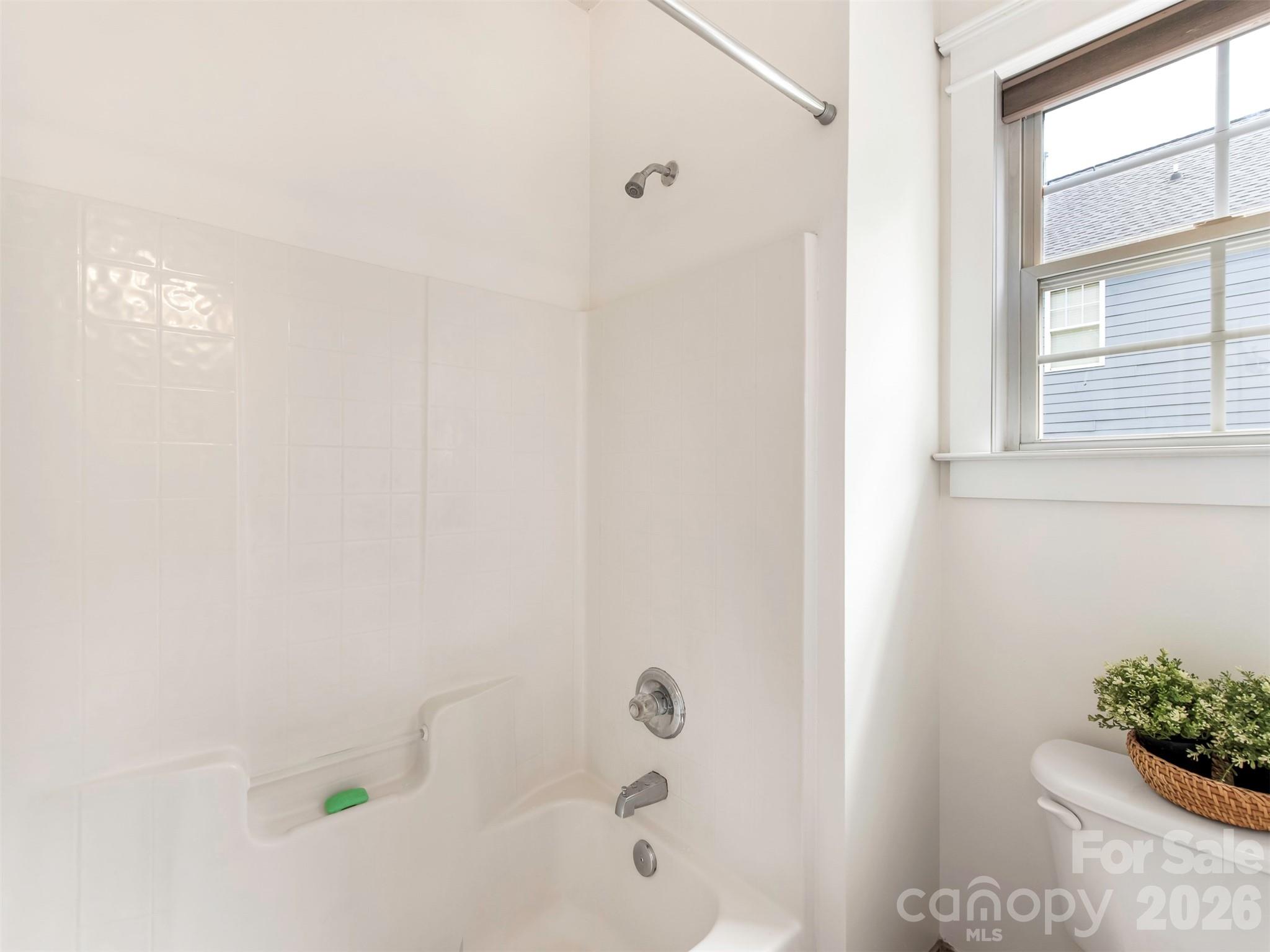 8214 Ballymore Court — Huntersville