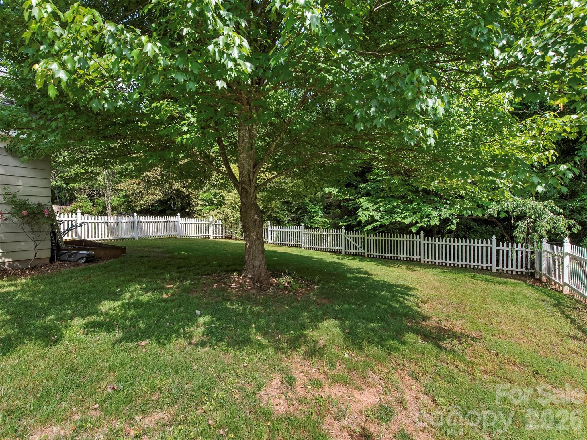8214 Ballymore Court — Huntersville