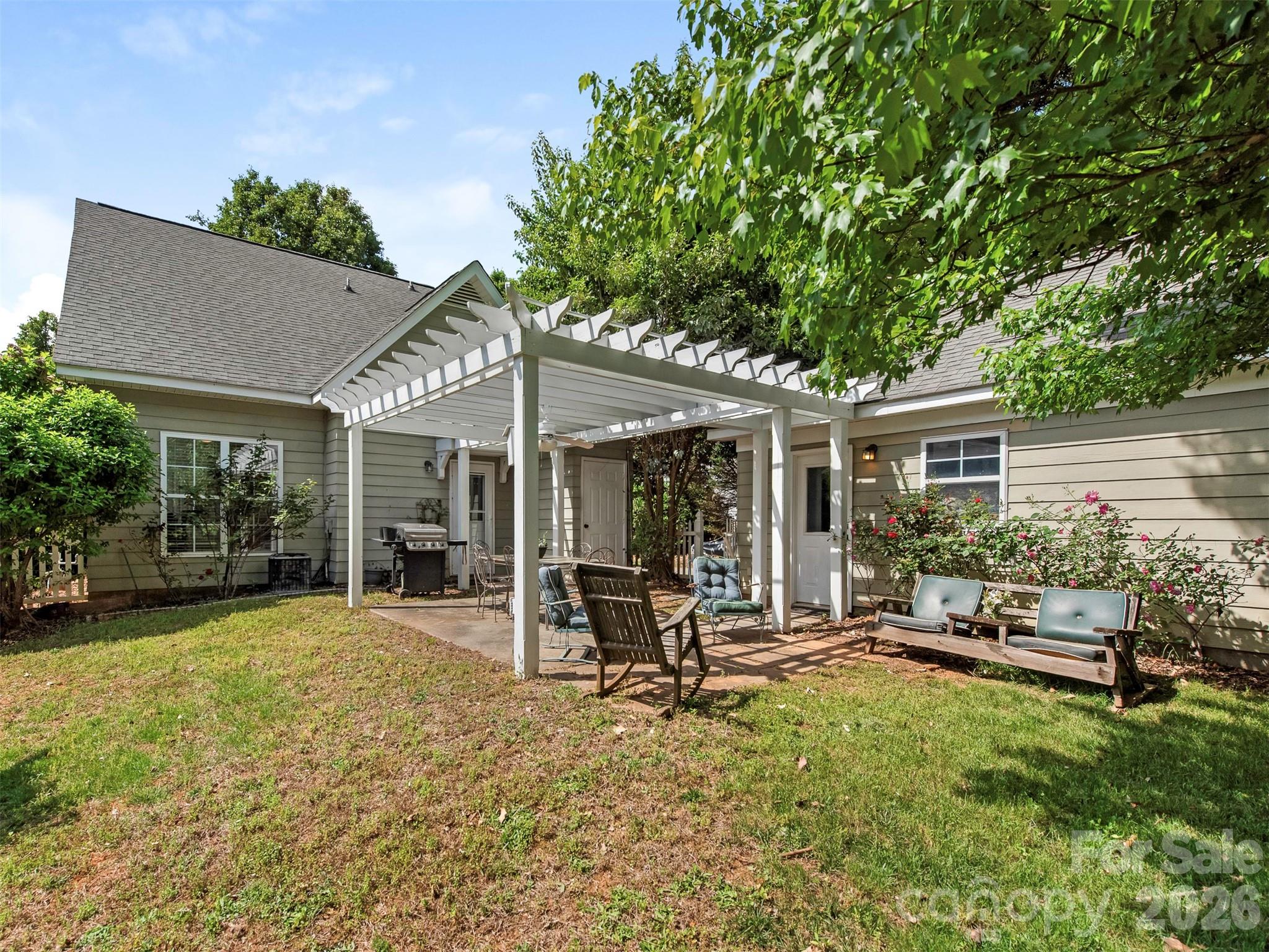 8214 Ballymore Court — Huntersville