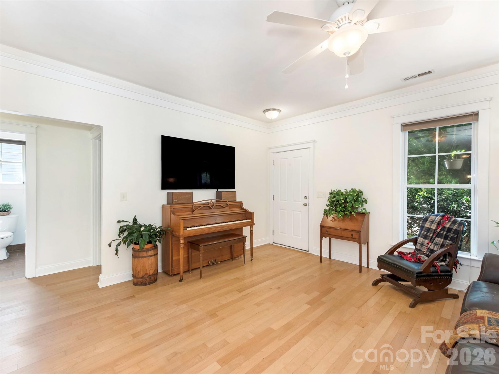 8214 Ballymore Court — Huntersville