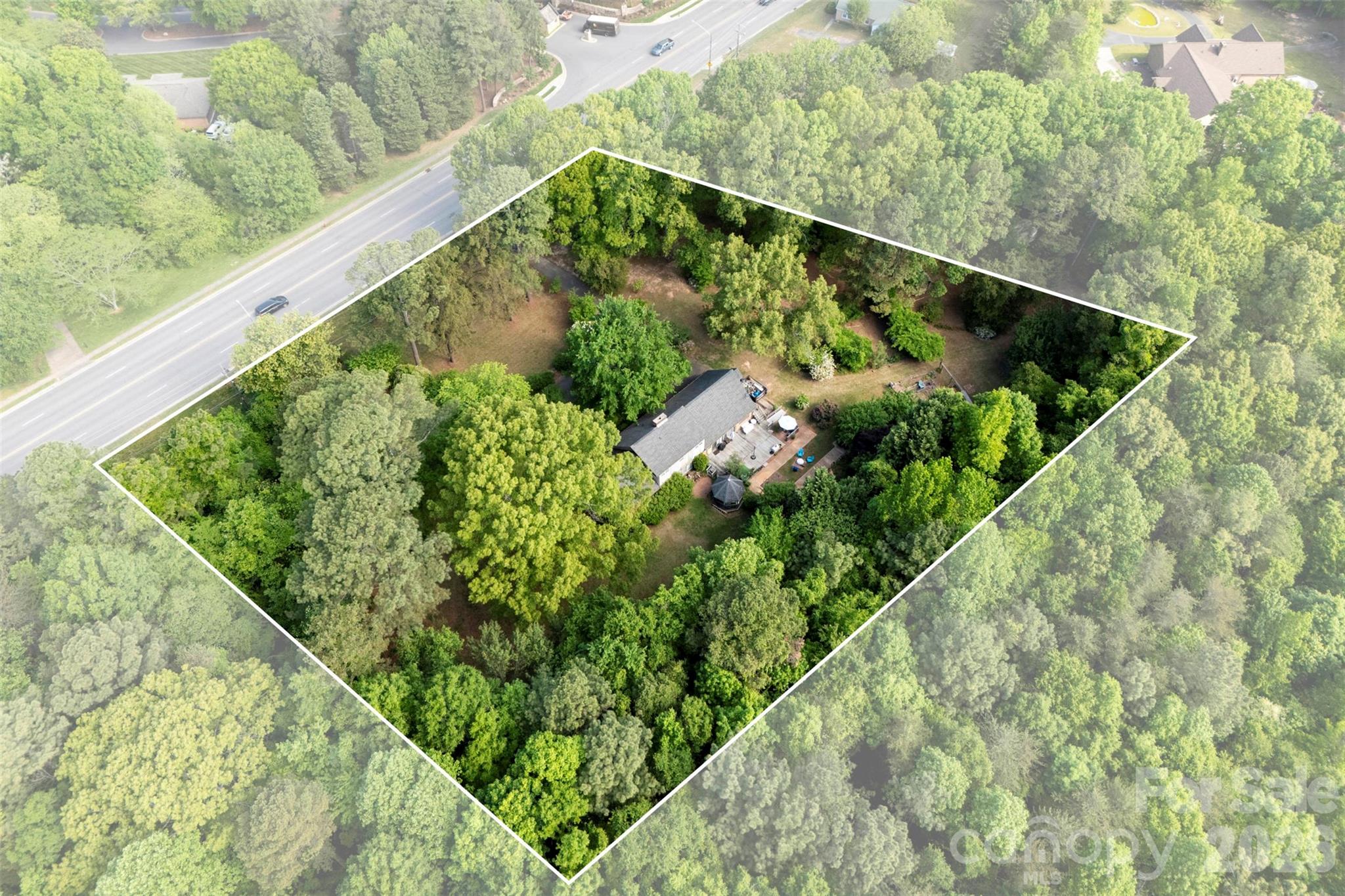 3110 Robinwood Road — Gastonia