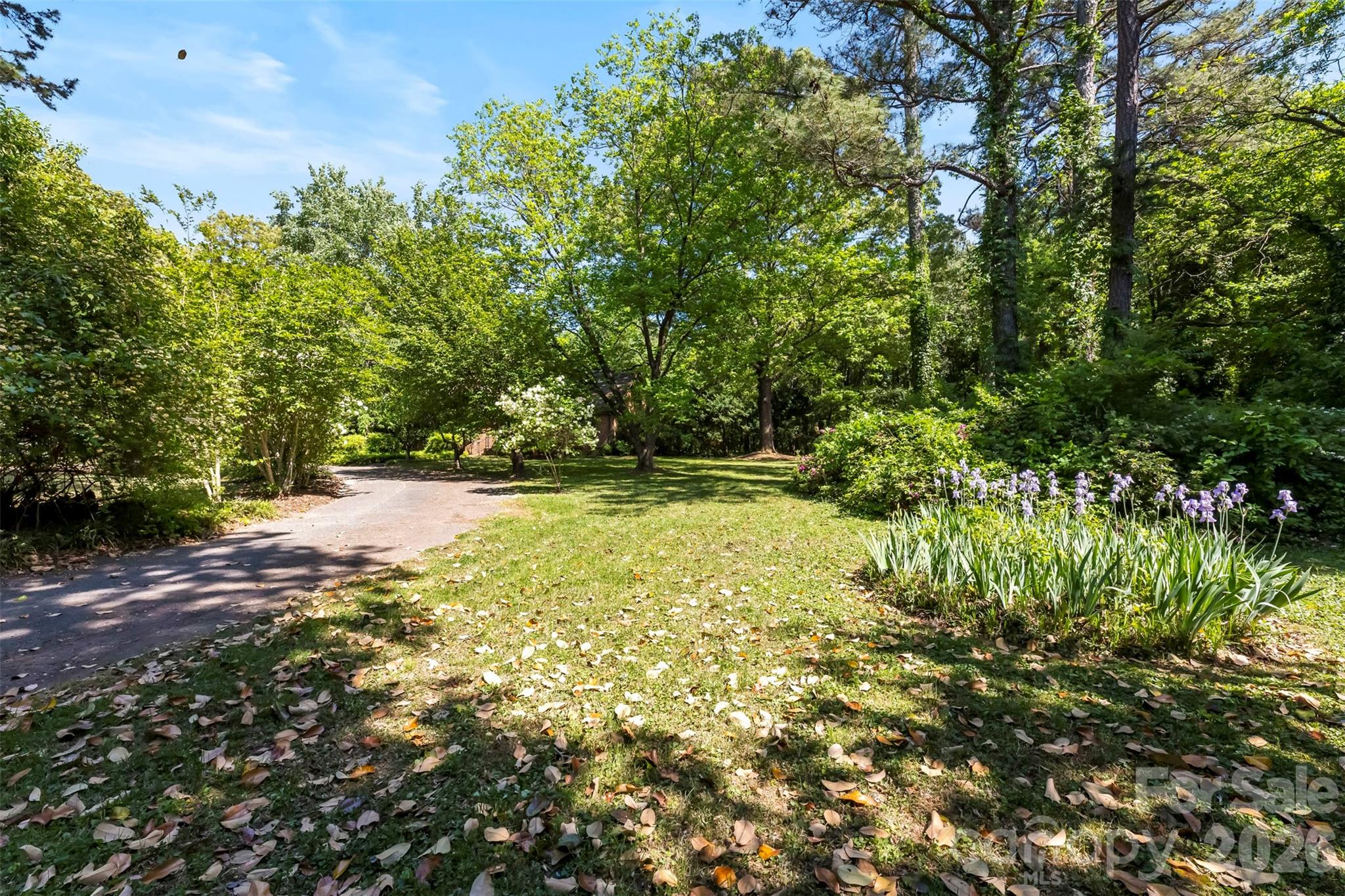 3110 Robinwood Road — Gastonia