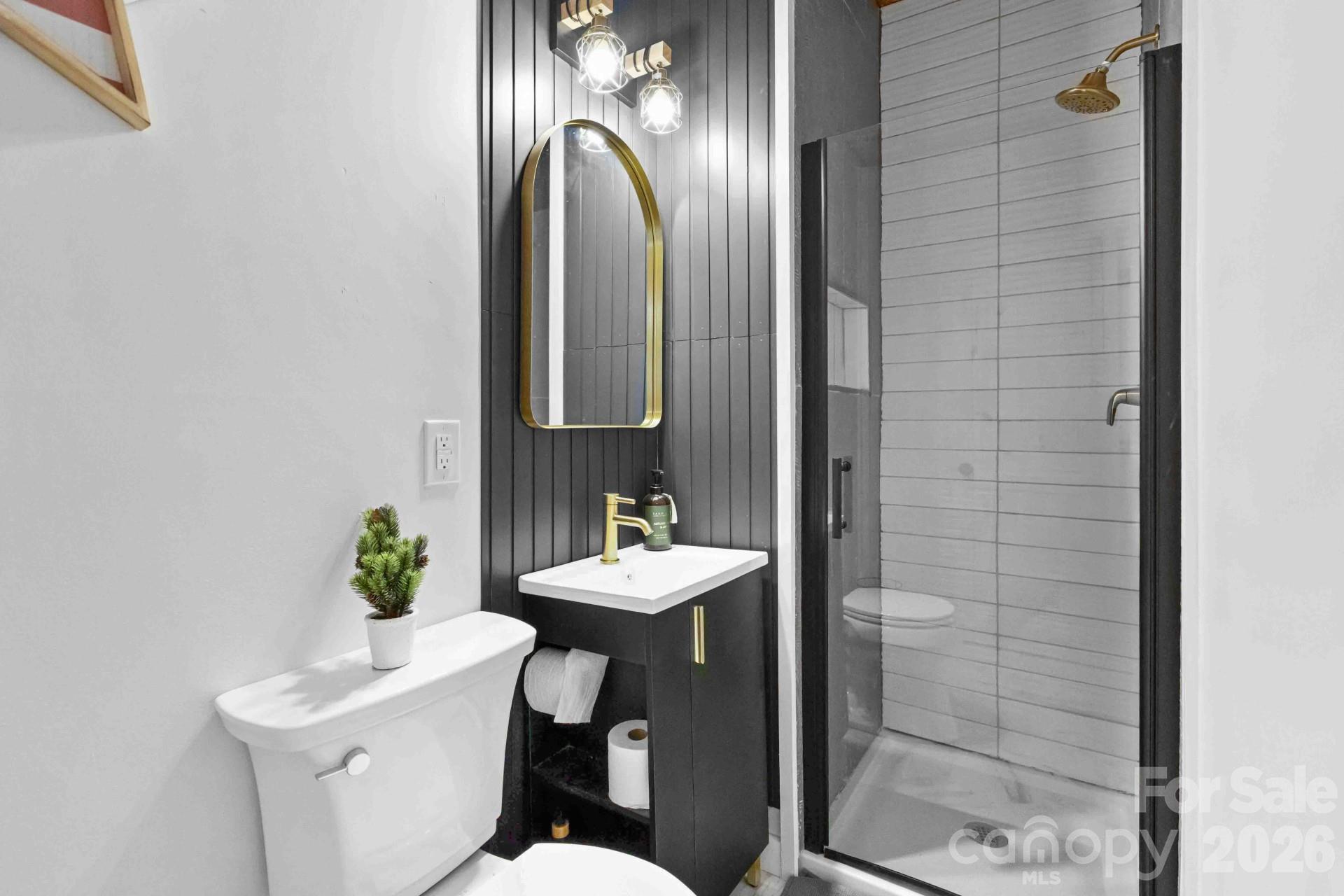 124 Glad Tidings Lane — Sylva