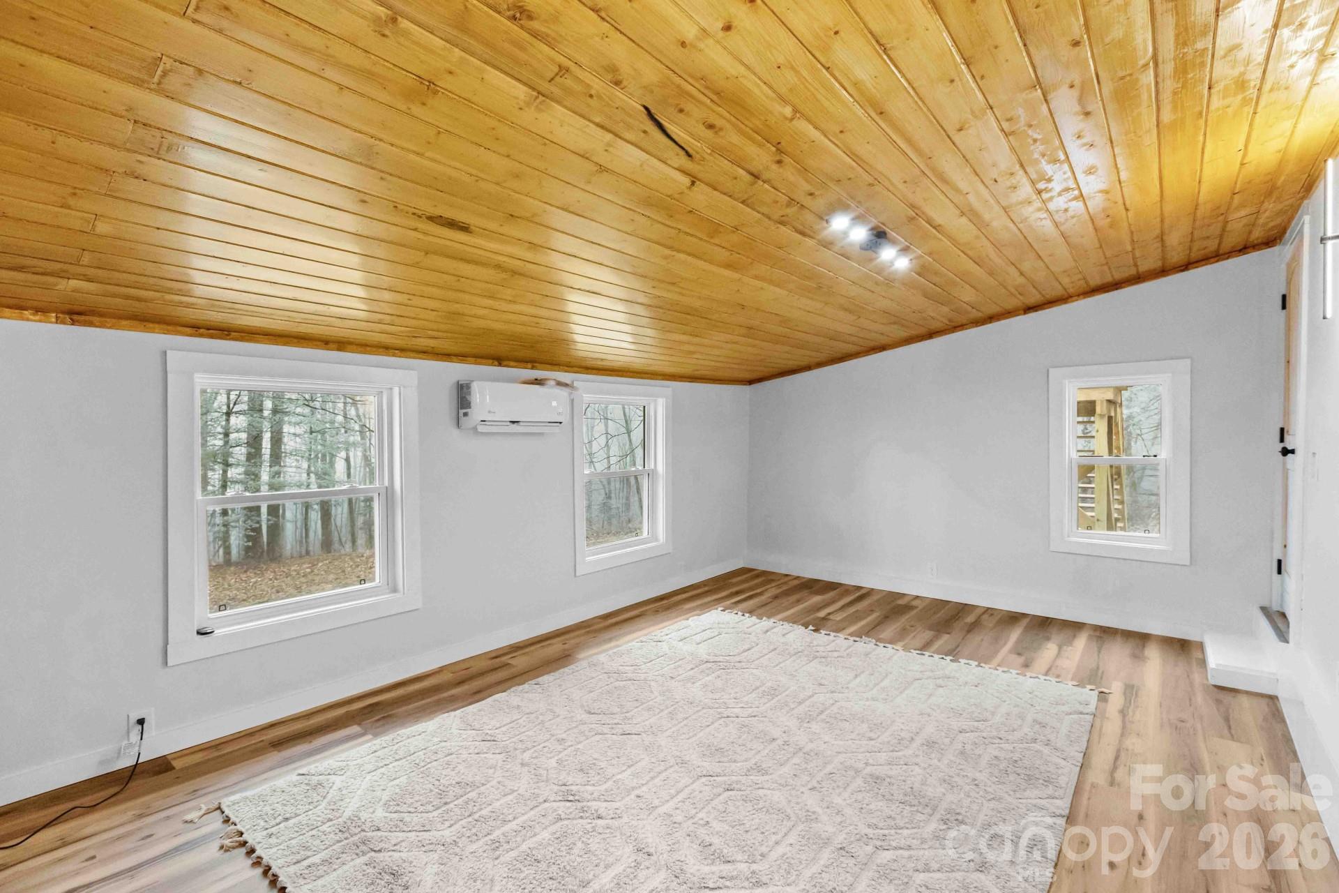 124 Glad Tidings Lane — Sylva