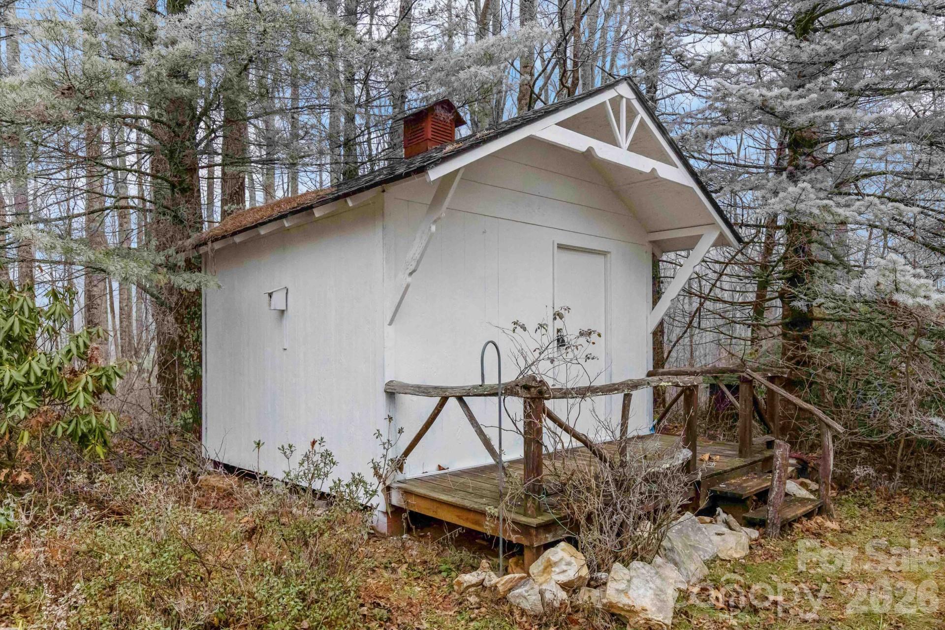 124 Glad Tidings Lane — Sylva