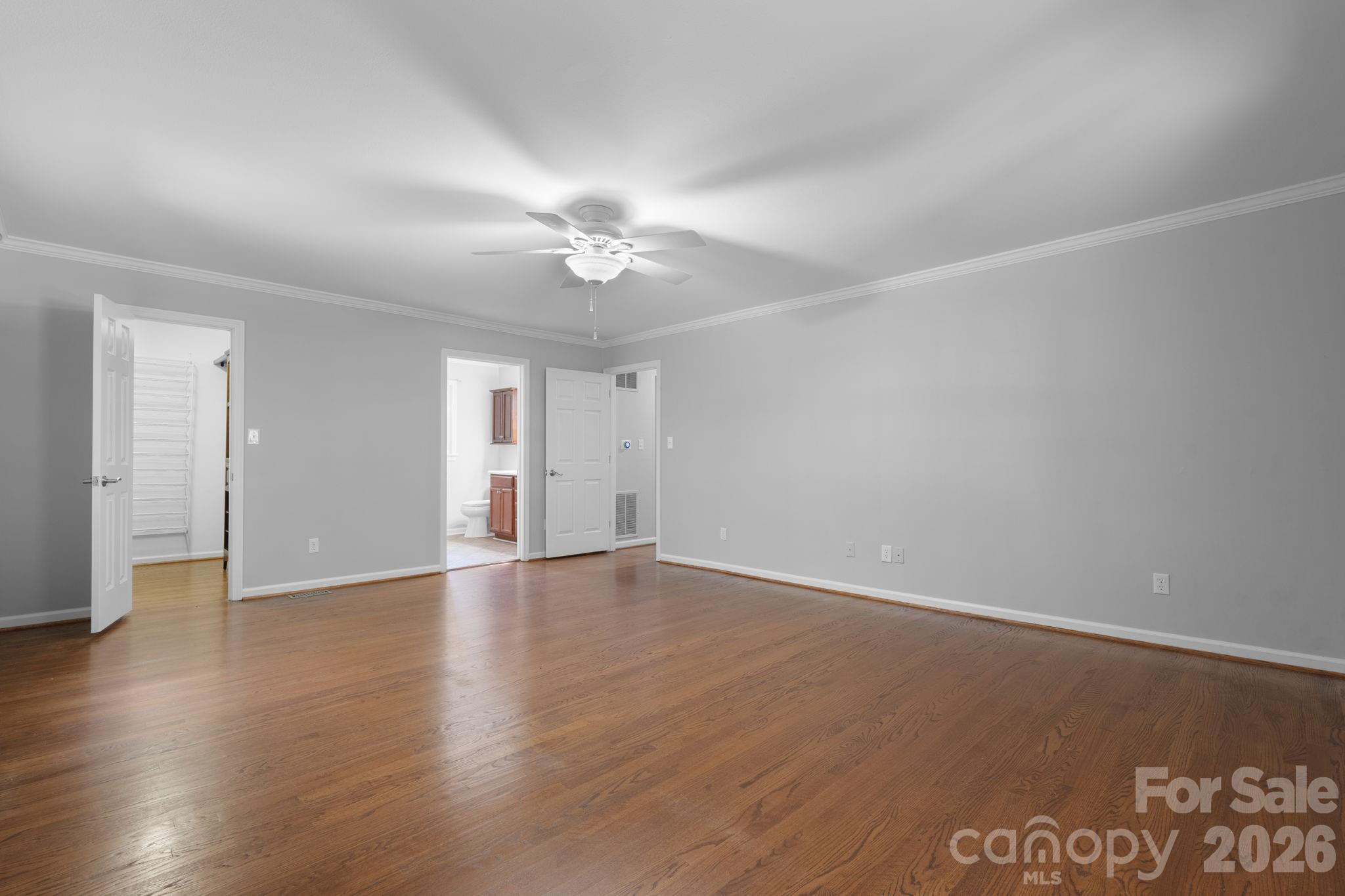 2025 34th Avenue Drive NE — Hickory