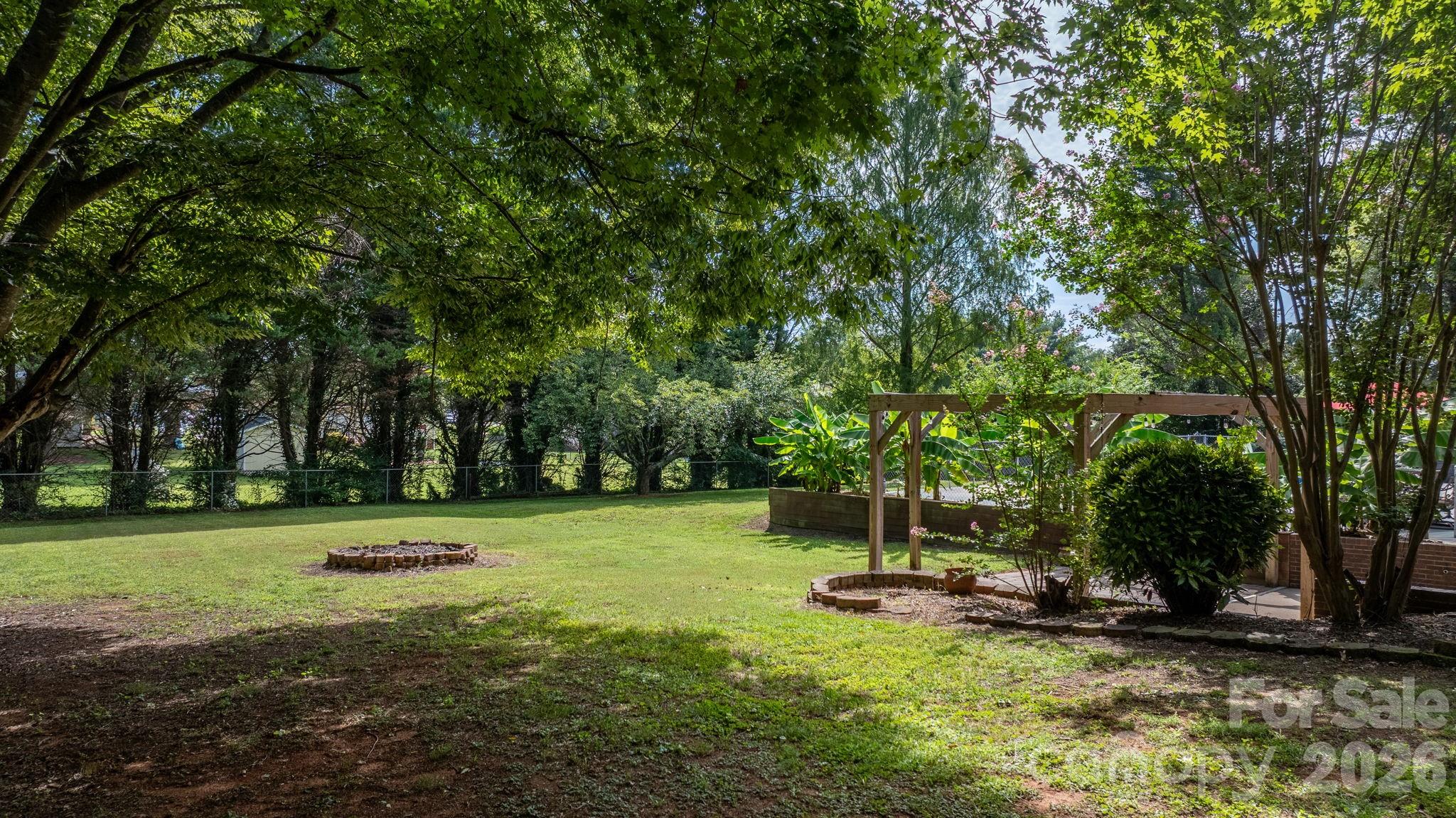 2025 34th Avenue Drive NE — Hickory