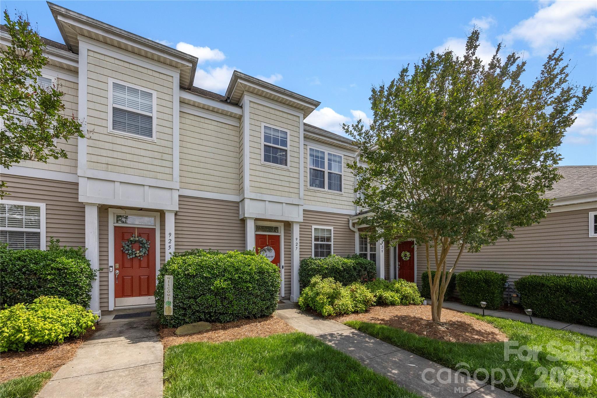 927 Claybrook Circle — Gastonia