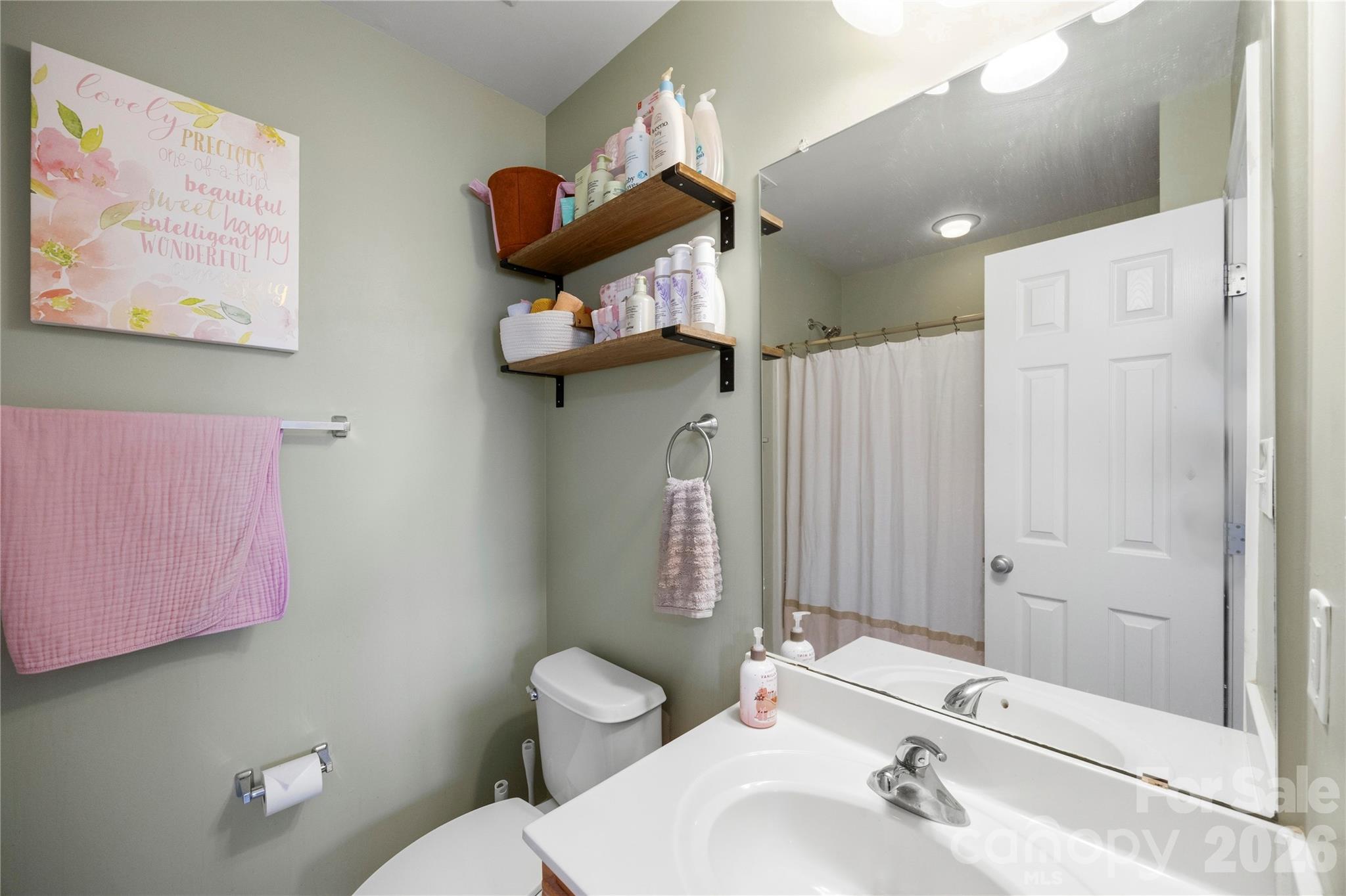 927 Claybrook Circle — Gastonia