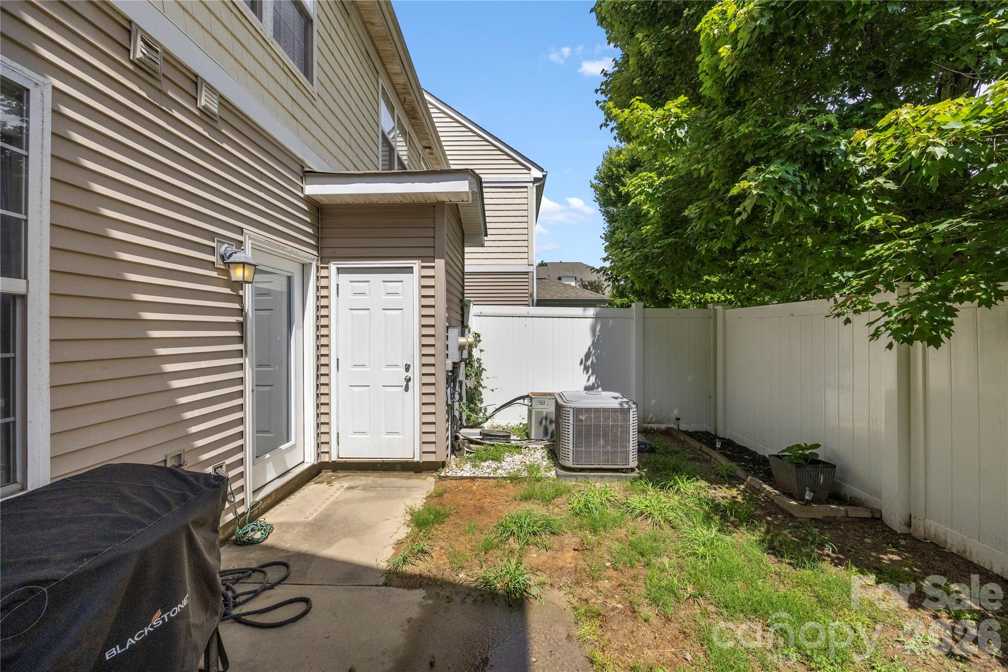 927 Claybrook Circle — Gastonia