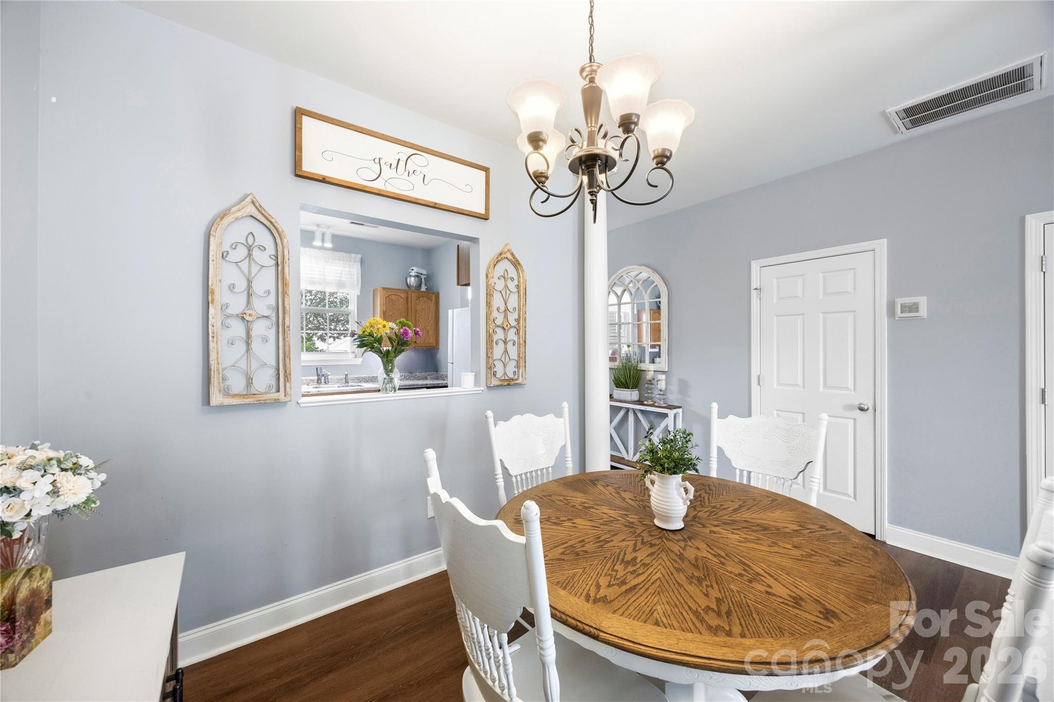 927 Claybrook Circle — Gastonia
