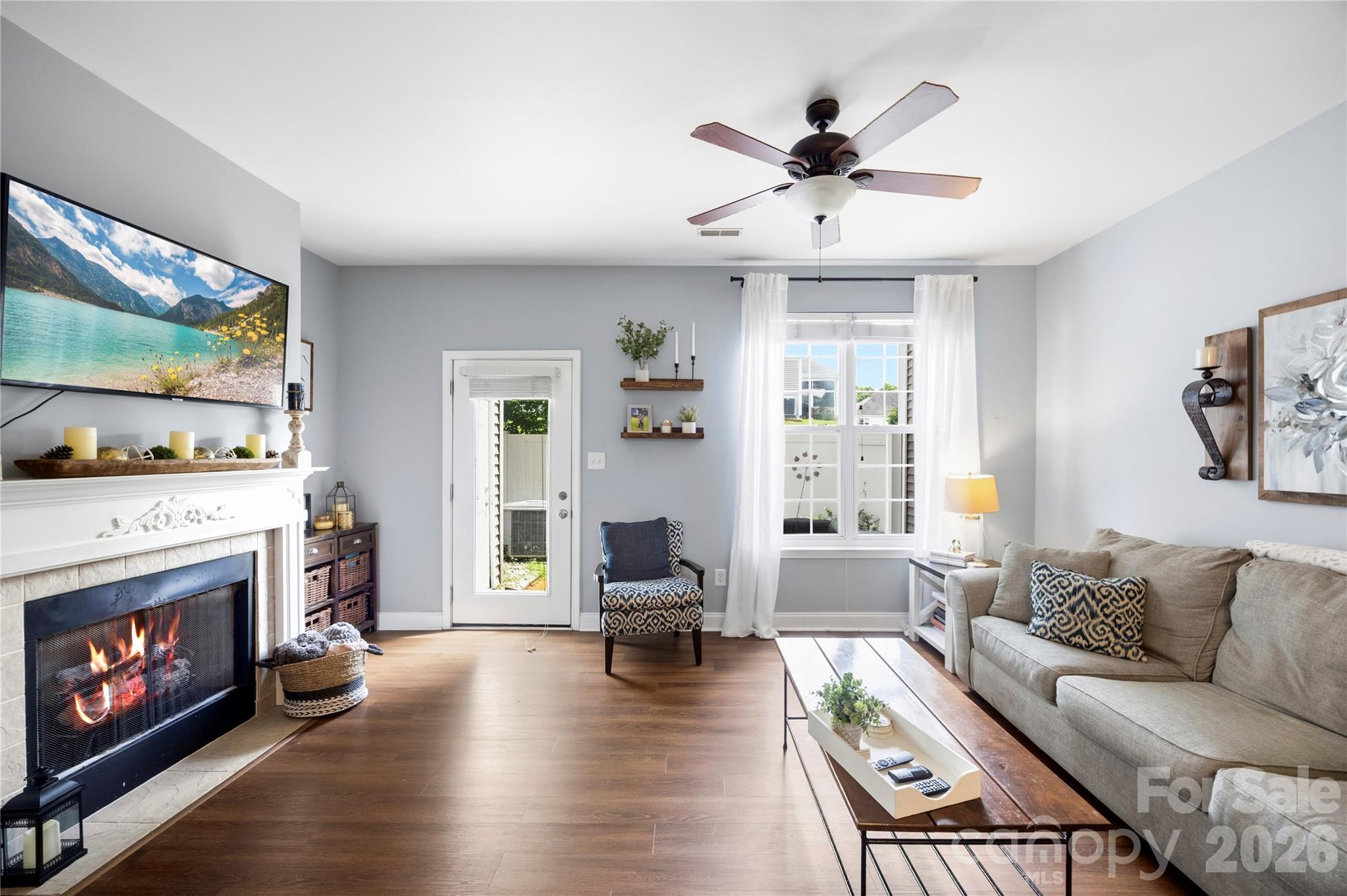 927 Claybrook Circle — Gastonia