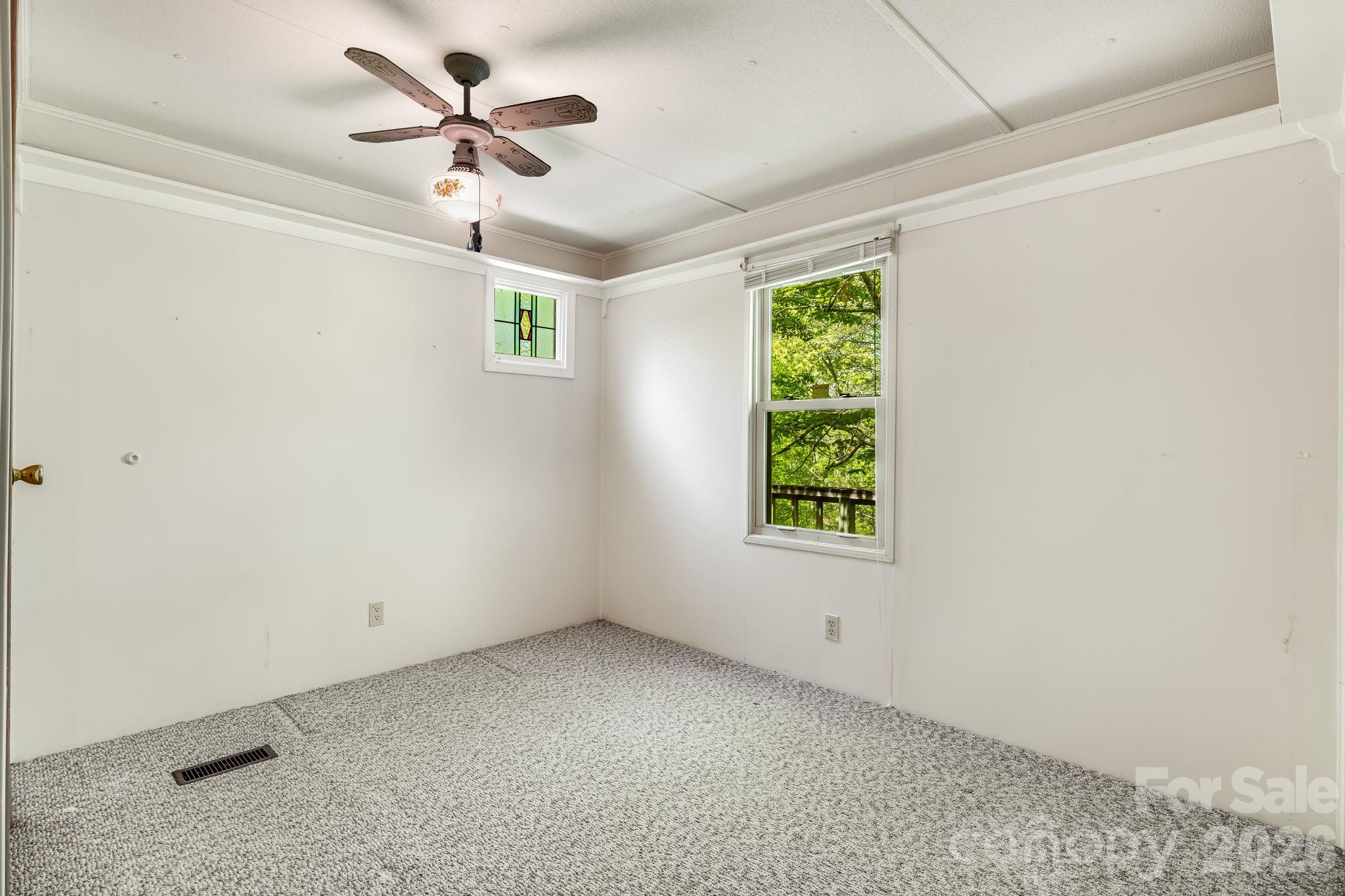 101 Serenity Lane — Clyde