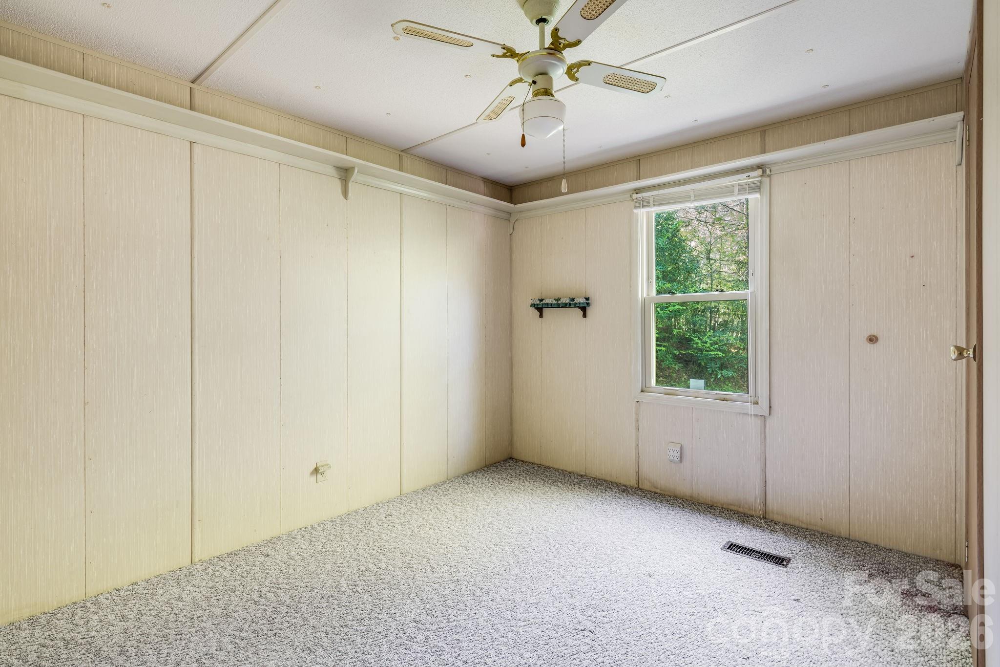 101 Serenity Lane — Clyde