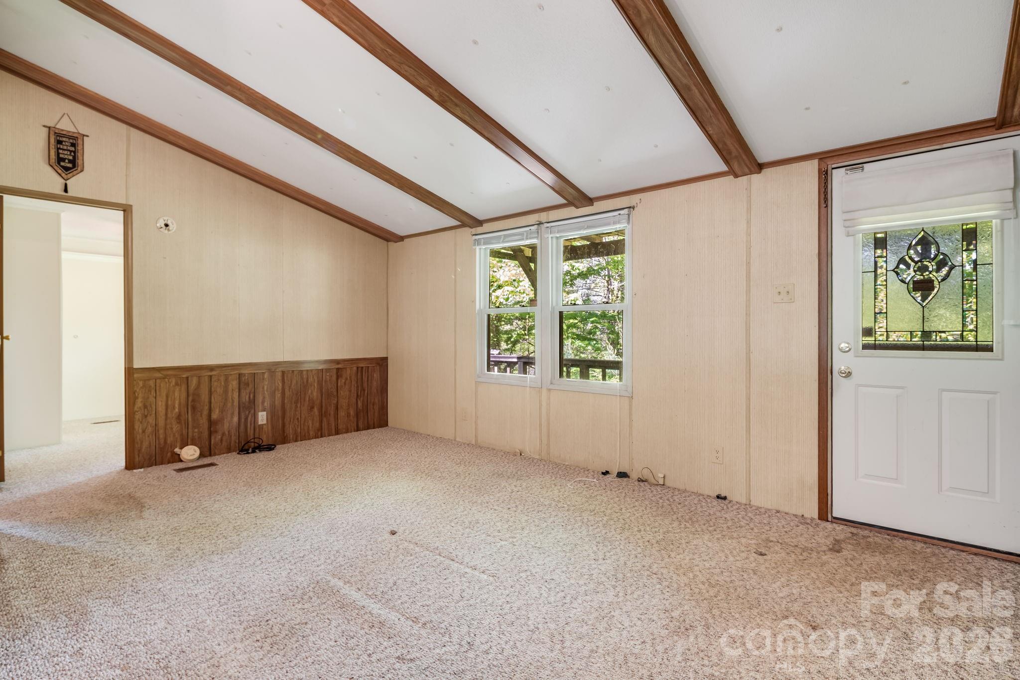 101 Serenity Lane — Clyde