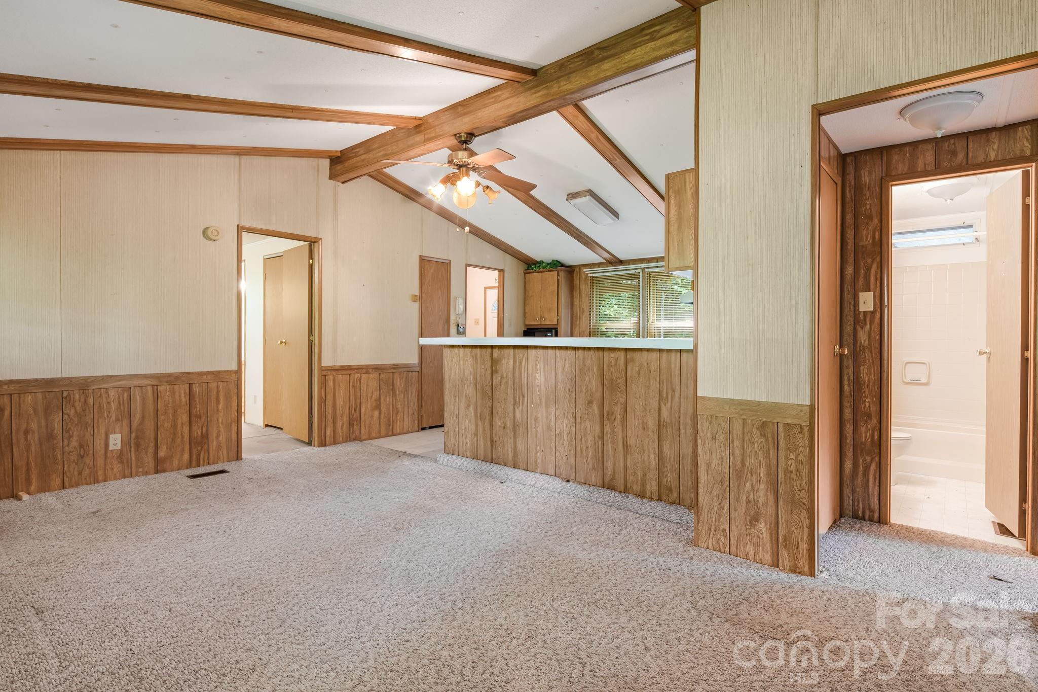 101 Serenity Lane — Clyde