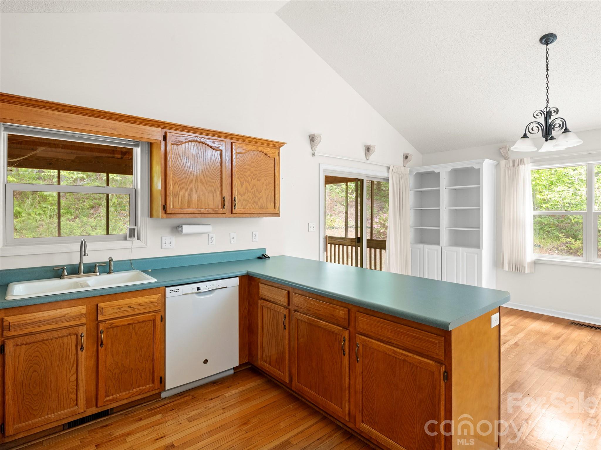 38 Evening Shade Drive — Weaverville