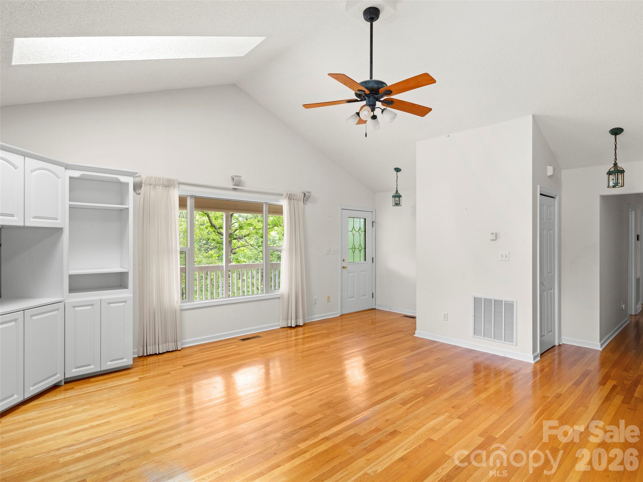 38 Evening Shade Drive — Weaverville