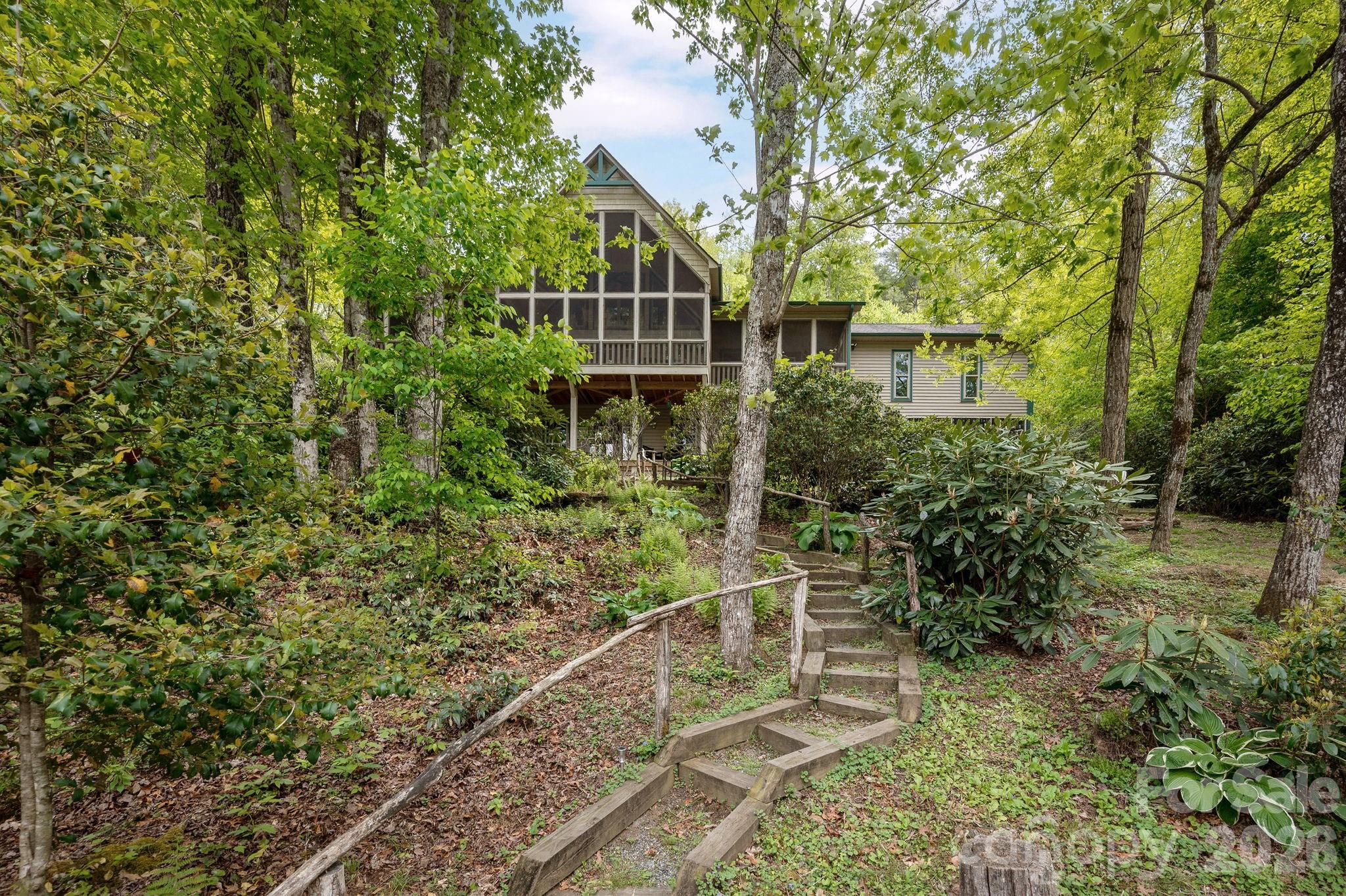 149 Hiwassee Road — Lake Toxaway