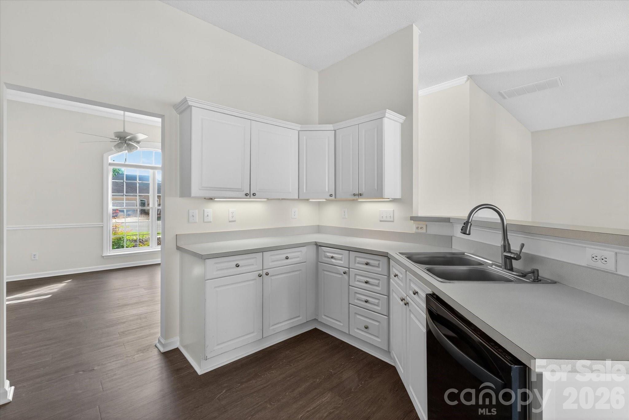 5304 Fennell Street — Indian Trail