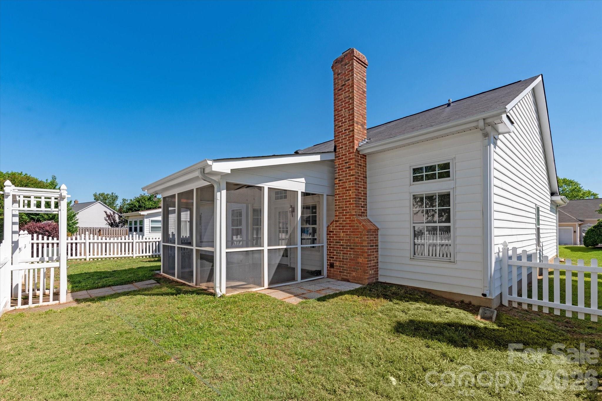 5304 Fennell Street — Indian Trail