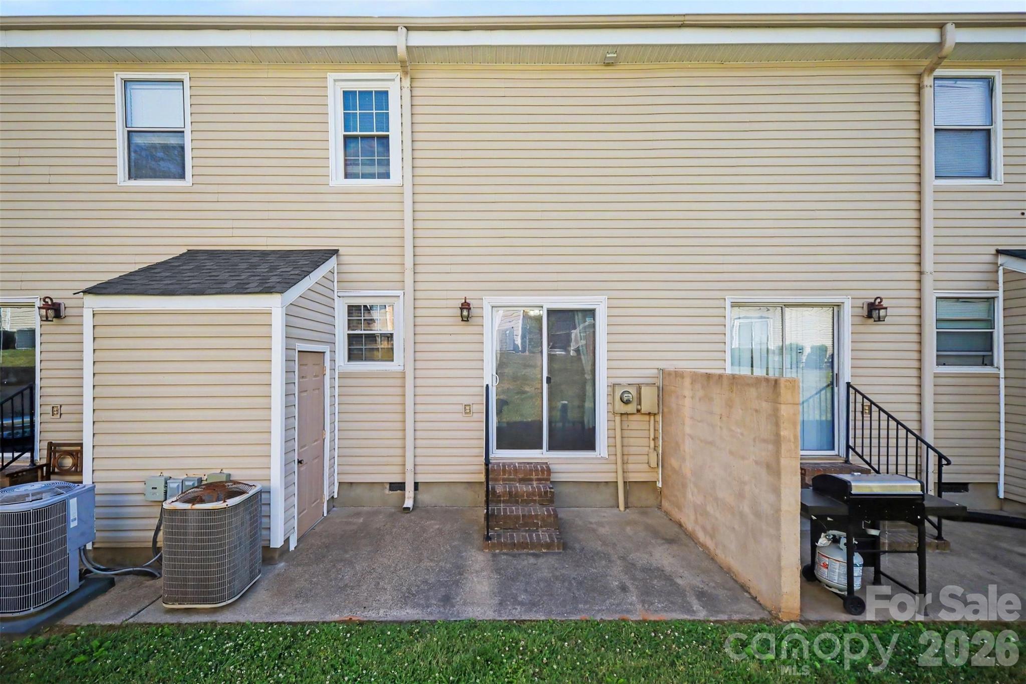 973 Surry Lane — Gastonia