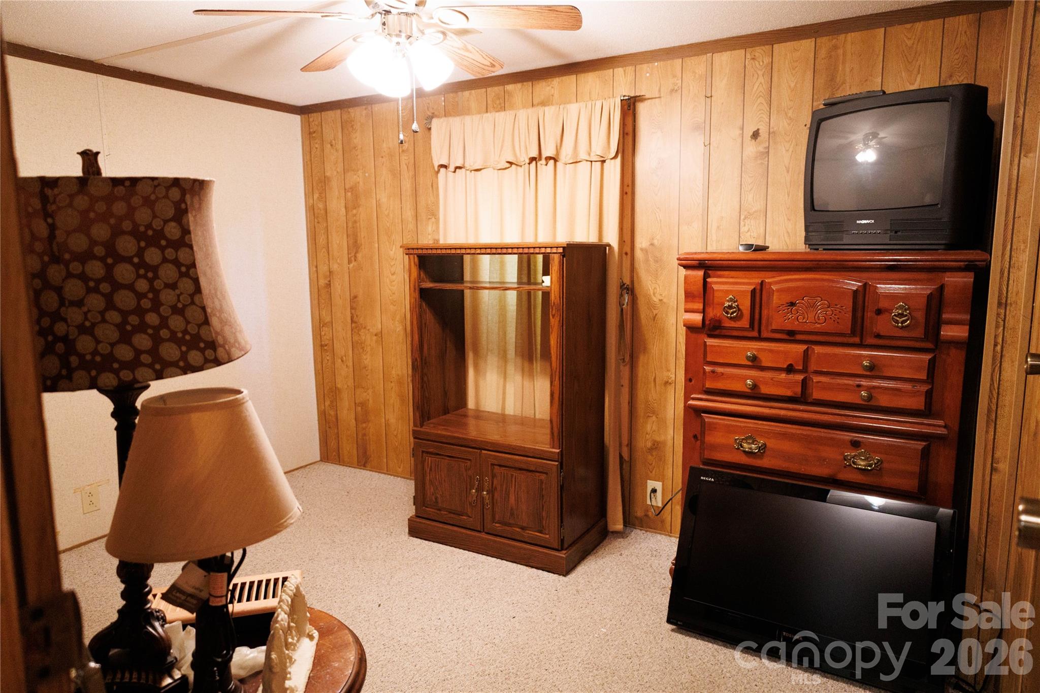 318 Tuckers Grove Road — Statesville