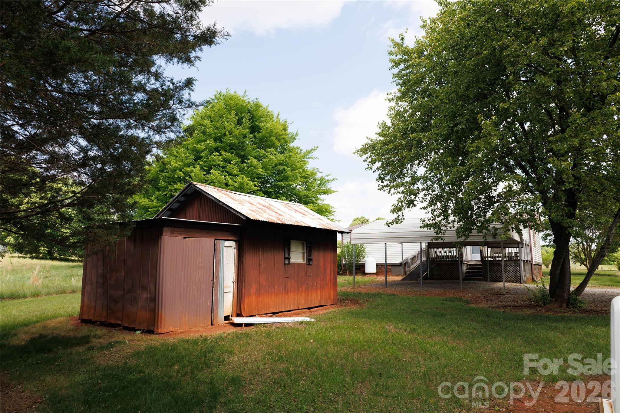 318 Tuckers Grove Road — Statesville