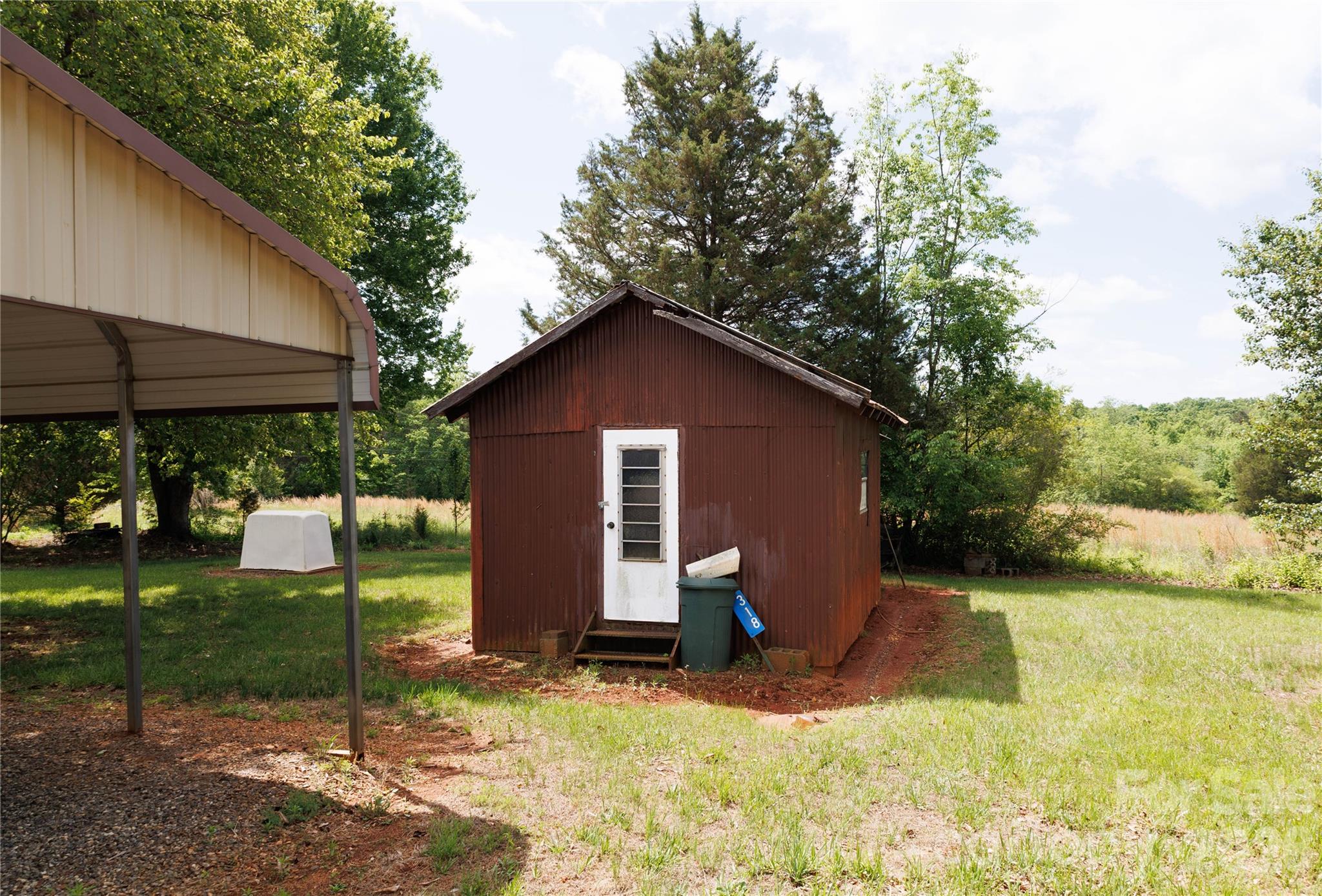 318 Tuckers Grove Road — Statesville