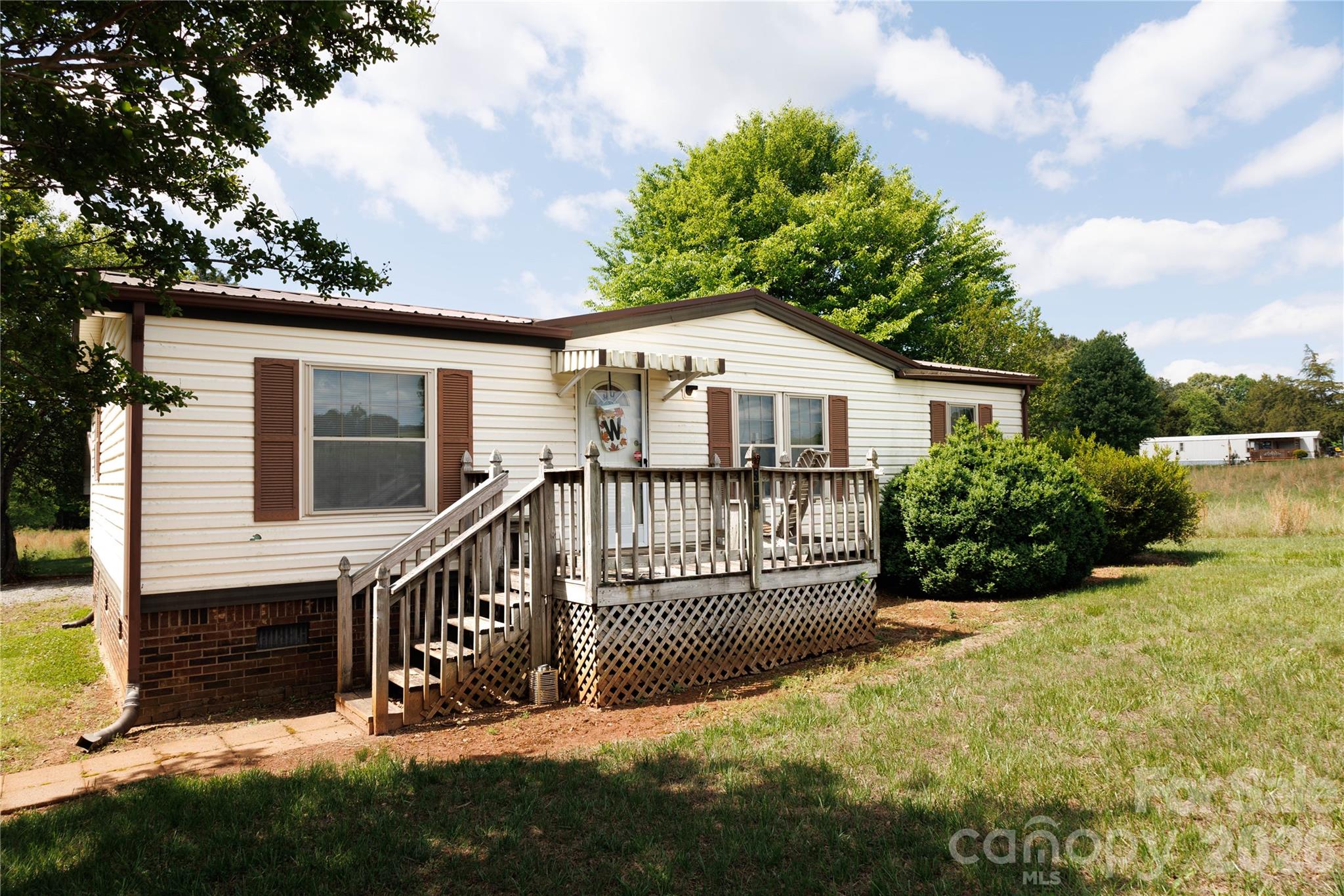 318 Tuckers Grove Road — Statesville