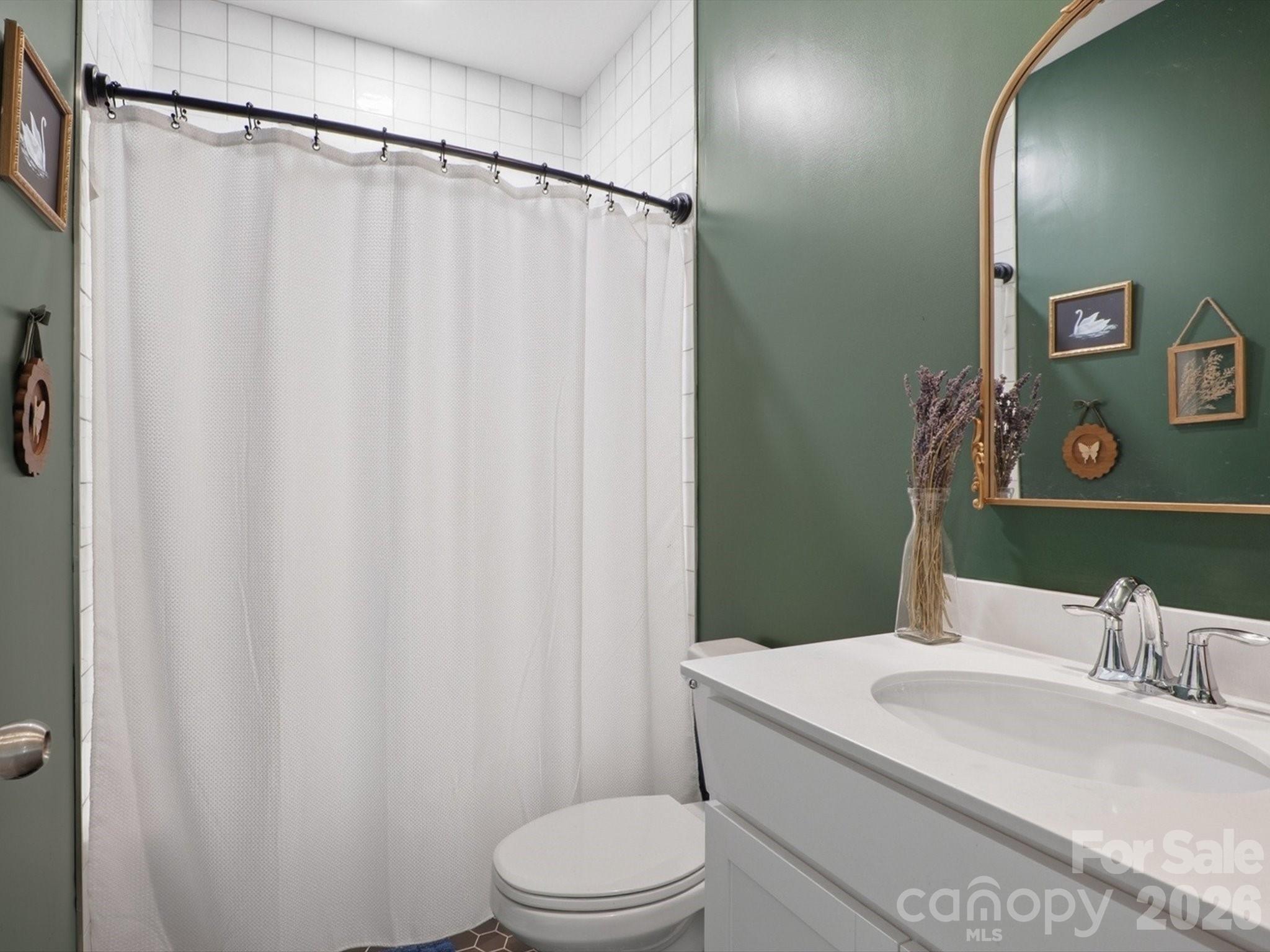 1174 Narrowmouth Court — Lancaster