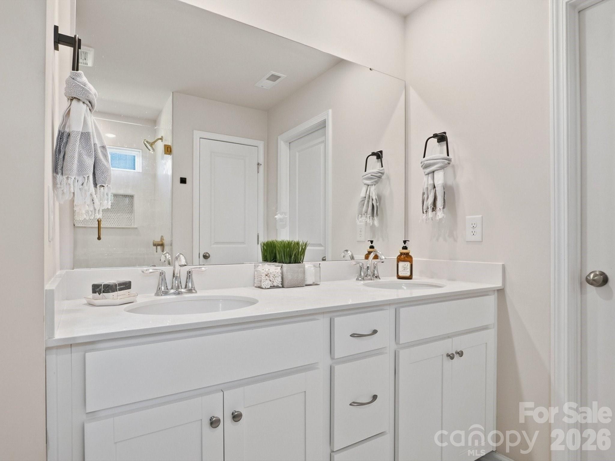 1174 Narrowmouth Court — Lancaster