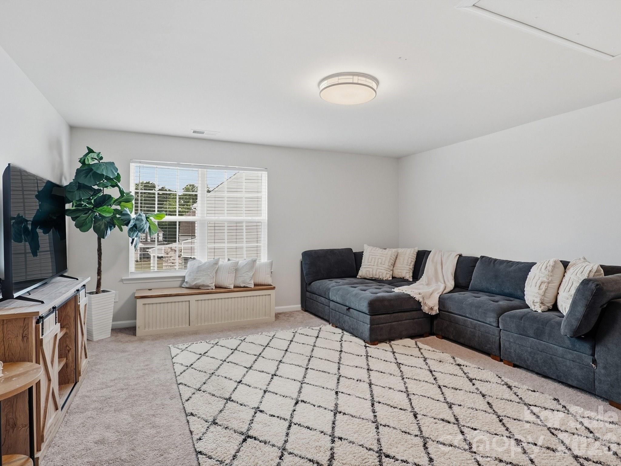 1174 Narrowmouth Court — Lancaster
