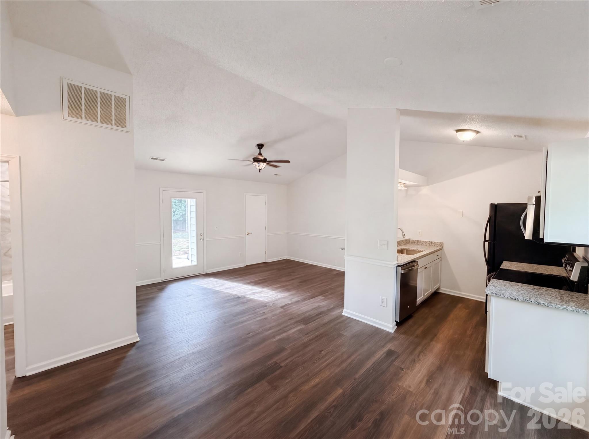 3215 Braewick Place — Charlotte