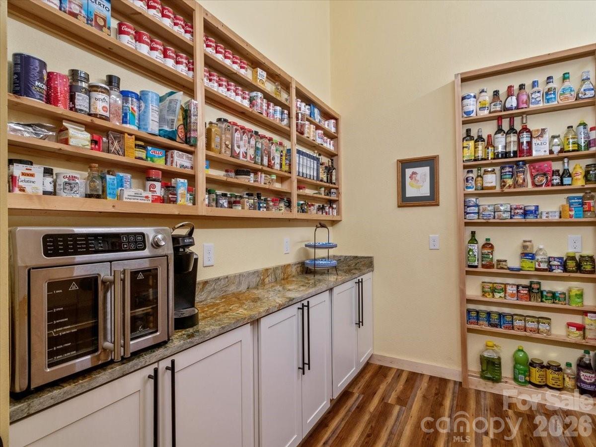 183 Mayfly Court — Spruce Pine