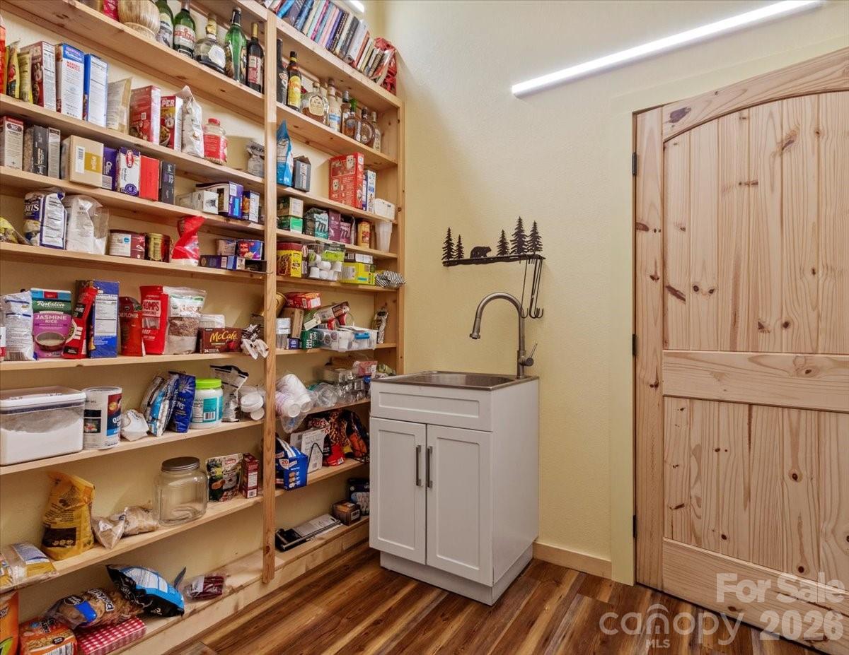 183 Mayfly Court — Spruce Pine