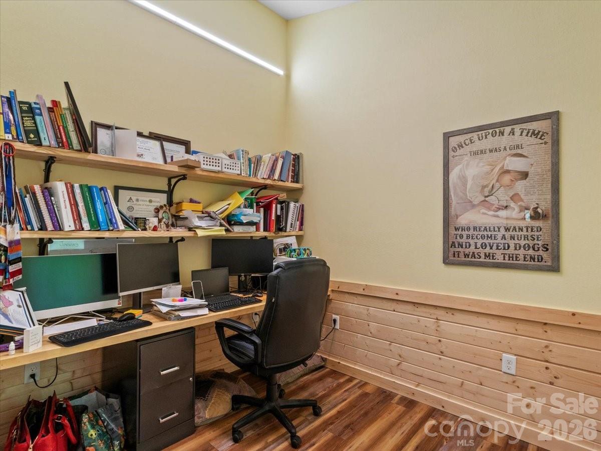 183 Mayfly Court — Spruce Pine