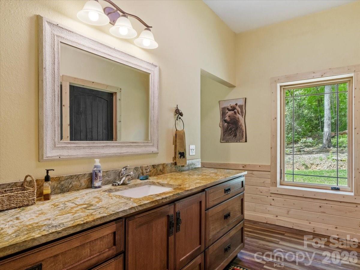 183 Mayfly Court — Spruce Pine