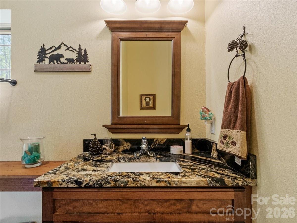 183 Mayfly Court — Spruce Pine