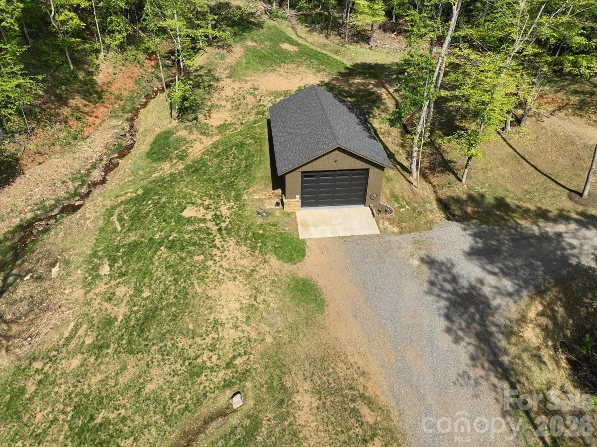 183 Mayfly Court — Spruce Pine